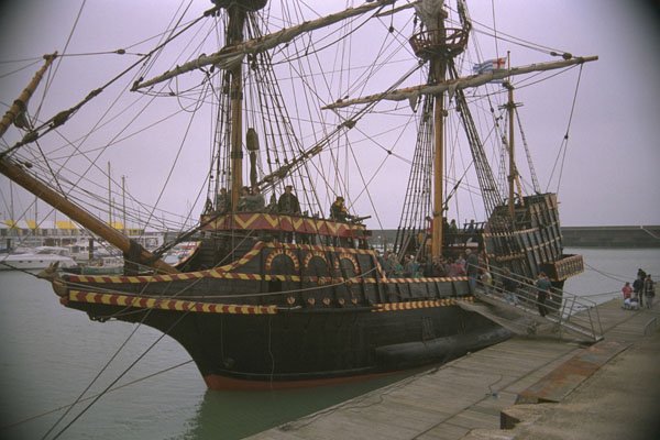 615064 Replica Of Sir Francis Drake's Golden Hind , England A4 Photo Print