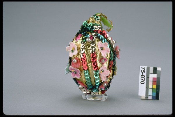 618079 Ukrainian Sequins, Flowers And Leaves On Egg, Pennsylvania A4 Photo Print