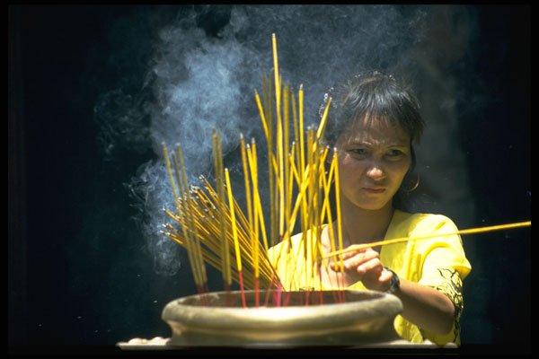 621015 Inside Pagoda, Cholon, Ho Chi Minh City A4 Photo Print