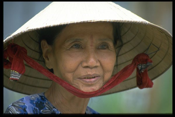 621027 Lady, Hoi An A4 Photo Print