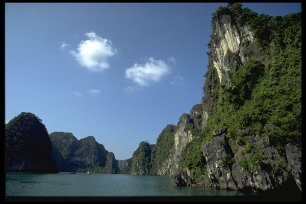 621058 Halong Bay A4 Photo Print