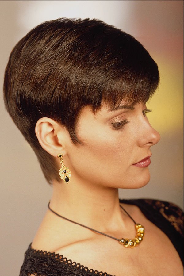 622077 Wispy Brunette From Side A4 Photo Print