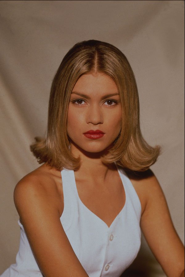 623027 Blonde Shoulder Length Flip A4 Photo Print