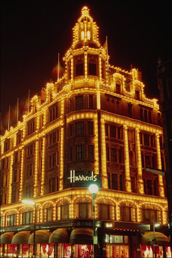 625092 Harrods, London A4 Photo Print