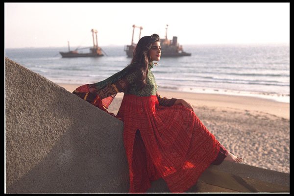 626063 Traditional Pakistani Dress, Thar Area, Pakistan A4 Photo Print