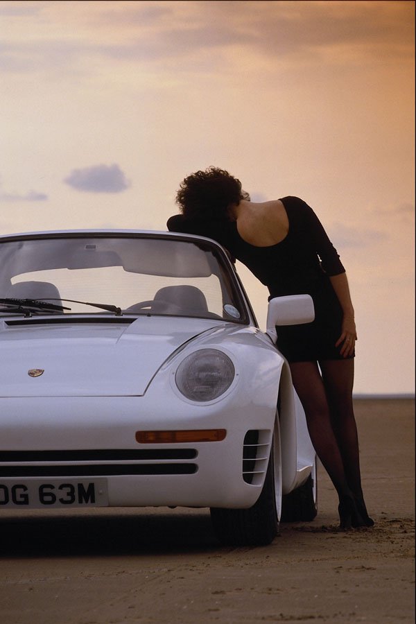 626072 Porsche 959 Replica With Girl A4 Photo Print
