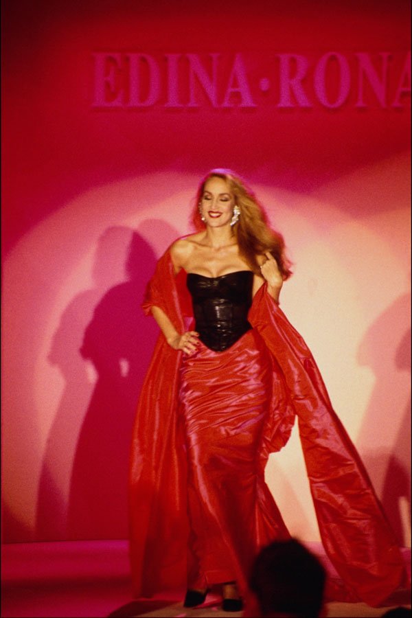 627076 Jerry Hall Wears Edina Ronay A4 Photo Print