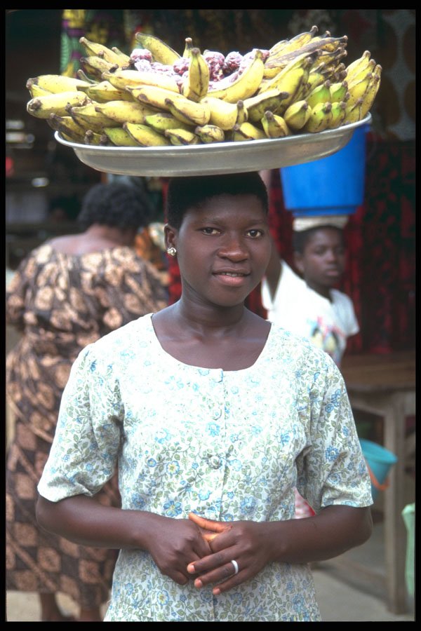 629039 Young Girl Selling Bananas, Ghana A4 Photo Print