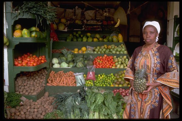 629085 Fruit And Vegetable Vendor, Nairobi, Kenya A4 Photo Print