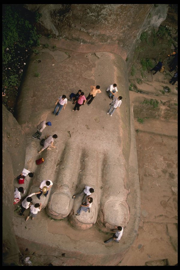 630009 Tourists On Great Buddha's Foot, Leshan A4 Photo Print