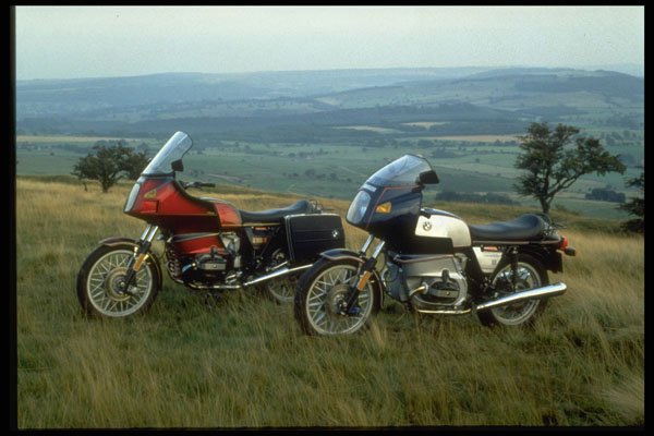 631052 Left BMW R100 RT Right BMW R100 RS A4 Photo Print