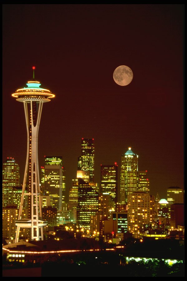 632030 Space Needle And Full Moon, Seattle, Washington A4 Photo Print