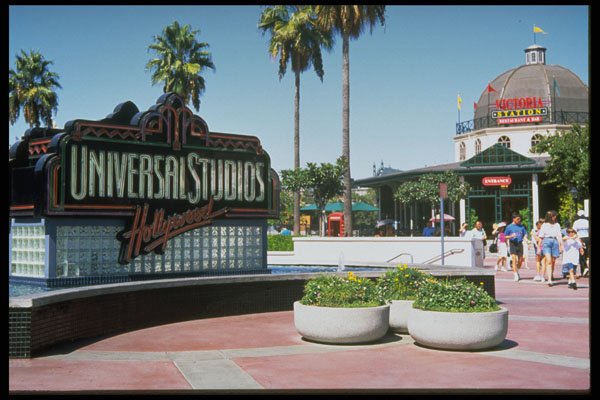 632045 Universal Studios, Los Angeles, California A4 Photo Print