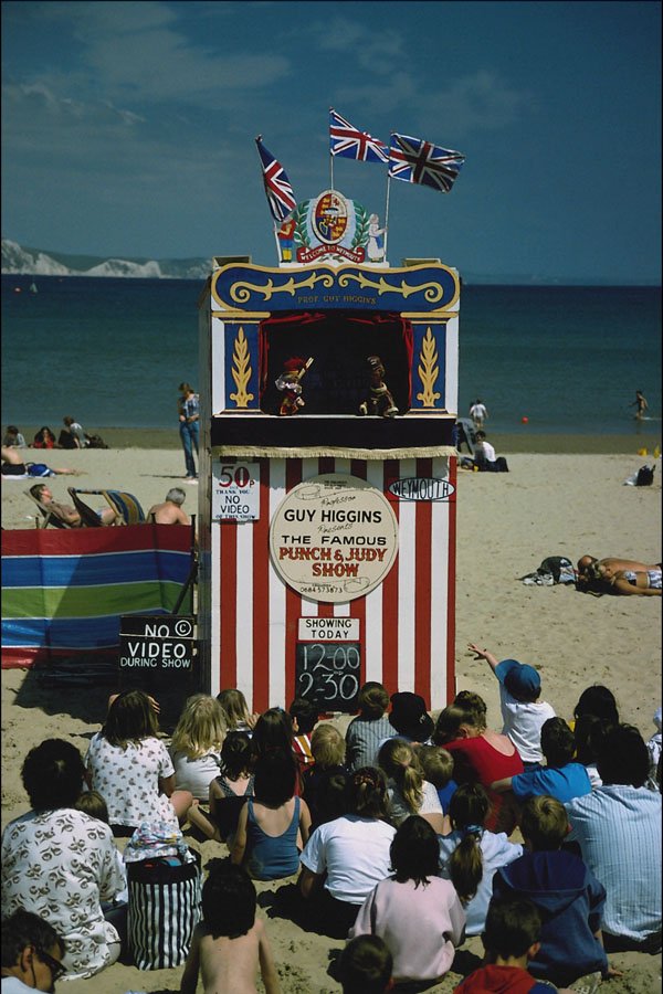 633032 Punch And Judy A4 Photo Print