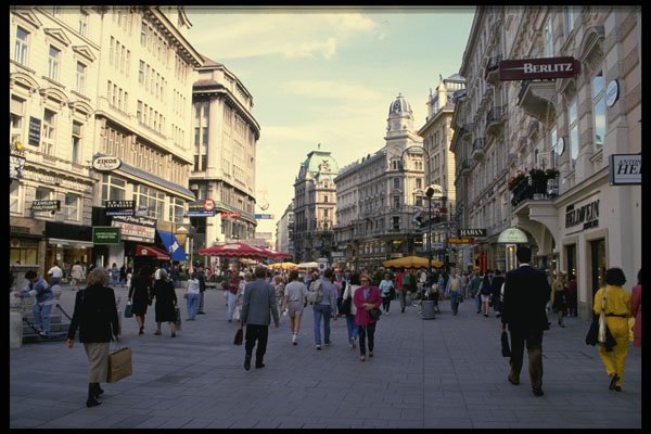 635002 Main Shopping Area, Vienna, Austria A4 Photo Print