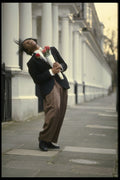 635007 Man With Tulips, Onslow Square, London, England A4 Photo Print