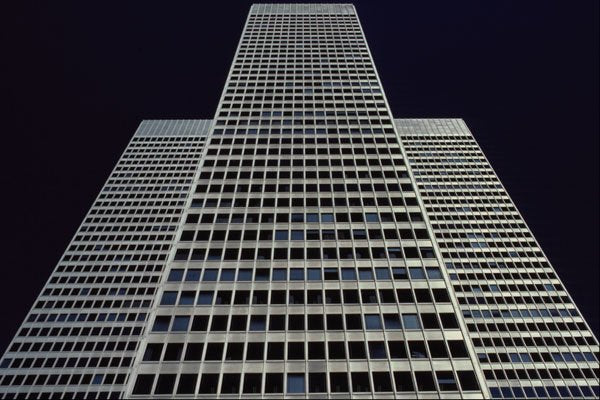 636070 Modern Architecture, Montreal, Quebec, Canada A4 Photo Print