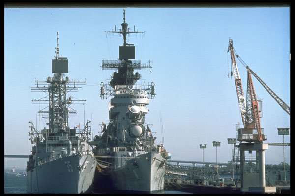 637009 USS Chicago, Guided Missile Cruiser A4 Photo Print
