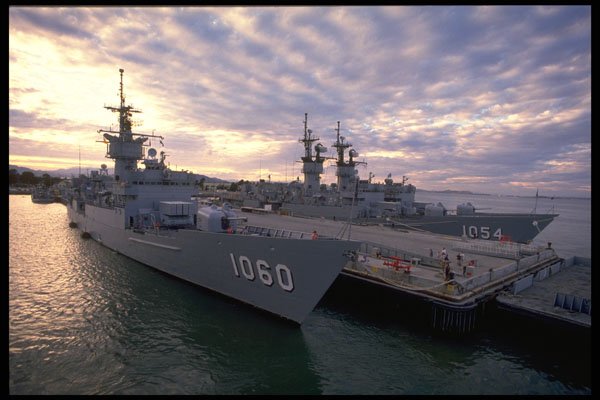 637022 U.S. Navy Destroyers Moored At Alameda Pier, California A4 Photo Print