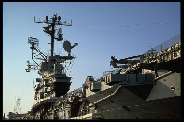 637087 Aircraft Carrier A4 Photo Print