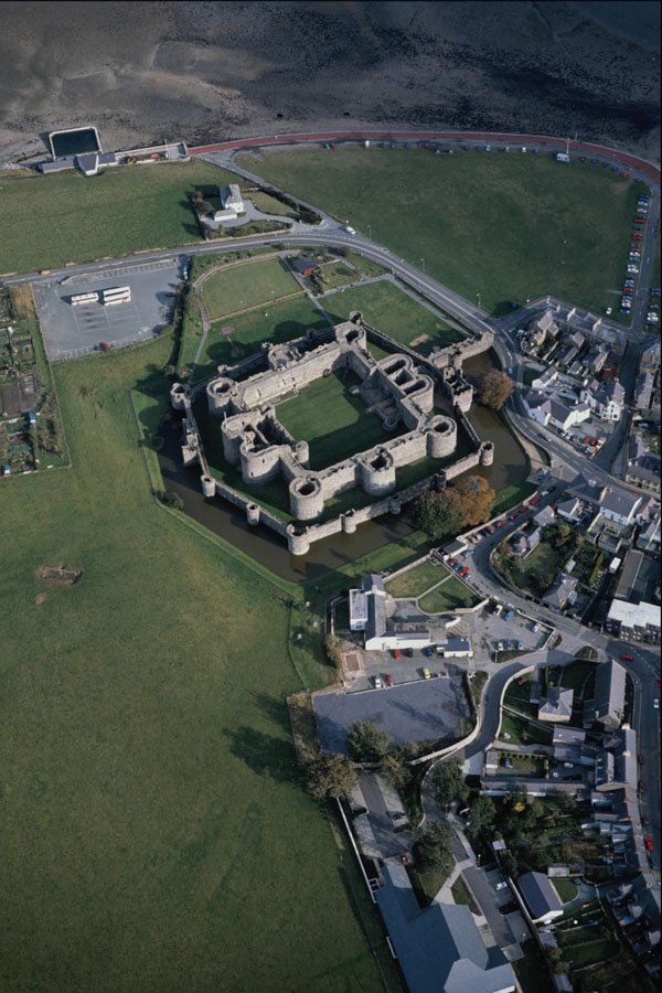 640042 Beaumaris Castle, Anglesey A4 Photo Print