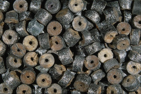 642073 Graphite Pellets A4 Photo Print