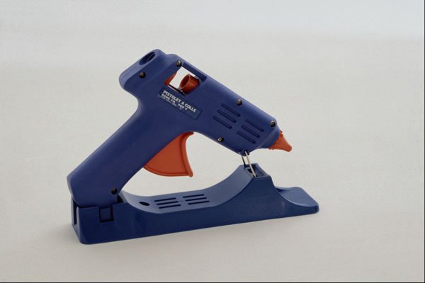 643051 Glue Gun A4 Photo Print