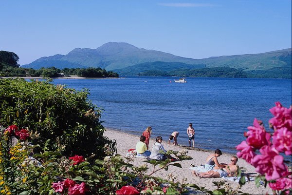647019 Luss, Loch Lomond, Scotland A4 Photo Print