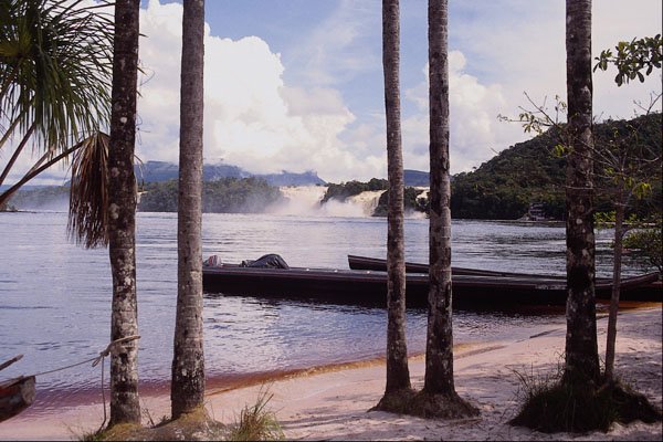 647068 The Shores Of Canaima, Venezuela A4 Photo Print