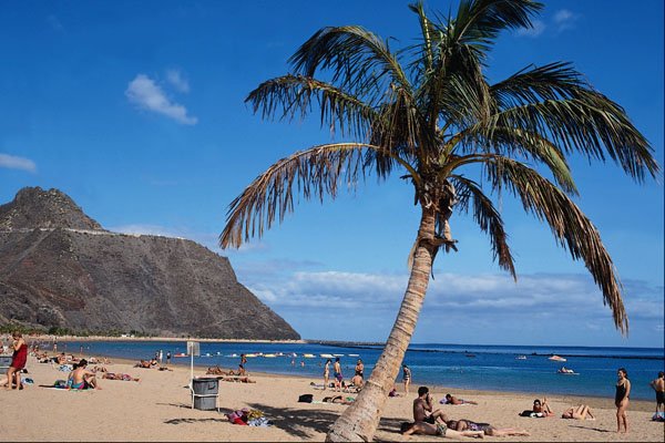 647082 Playa De Las Teresitas, Tenerife A4 Photo Print
