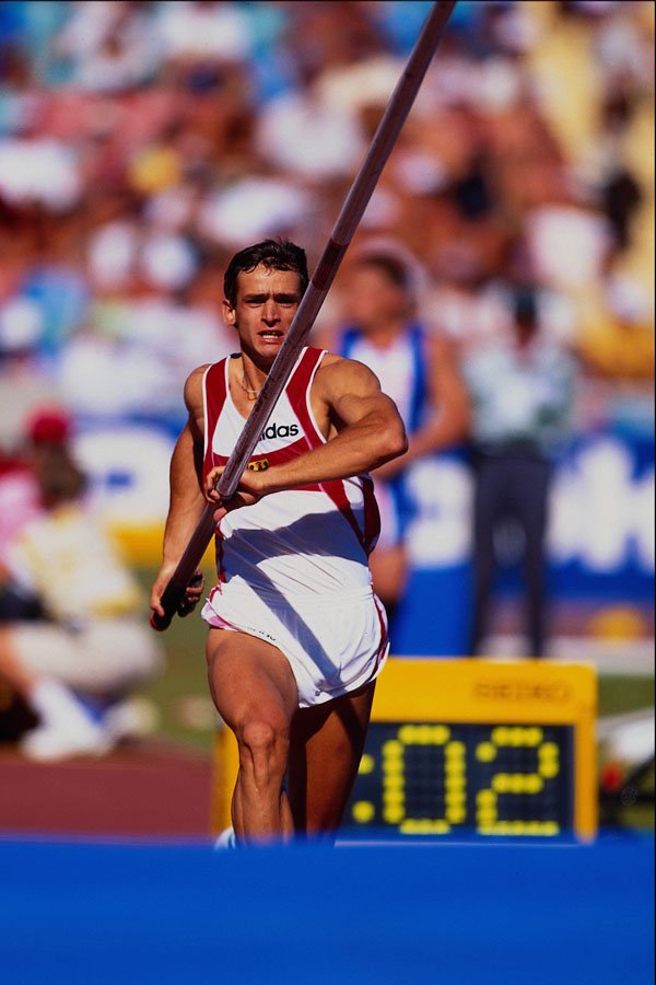 649054 Pole Vault, Germany A4 Photo Print