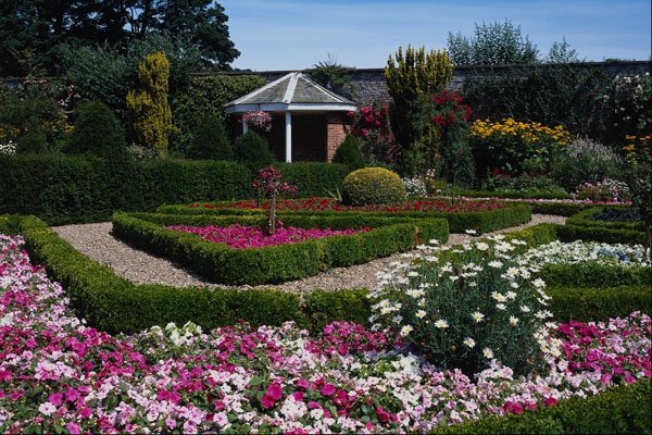 650070 Walled Garden, Sewerby, Britain A4 Photo Print