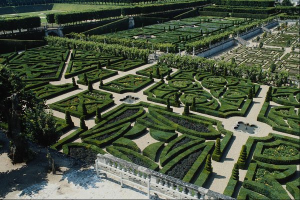 650076 Villandry, Loire Chateau Gardens, France A4 Photo Print