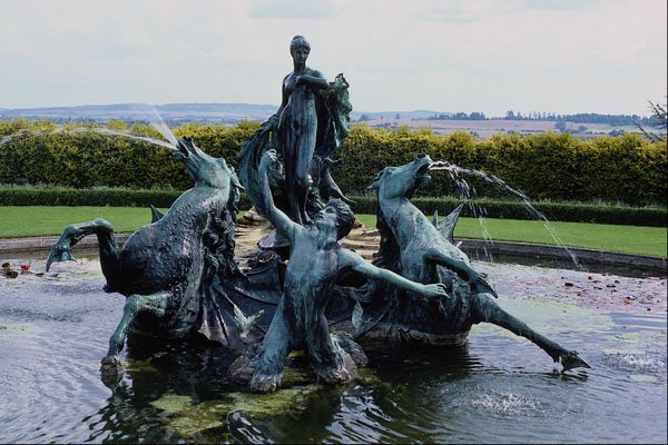 650078 Water Fountain, Great Britain A4 Photo Print