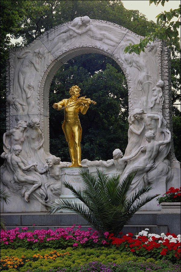 650079 Johann Strauss Monument, Vienna, Austria A4 Photo Print