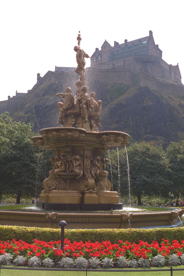 650081 Princess Street Gardens, Edinburgh, Scotland A4 Photo Print