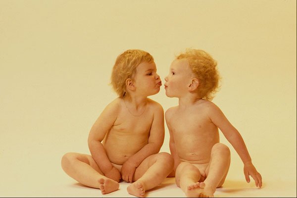651047 Kissing Babies A4 Photo Print