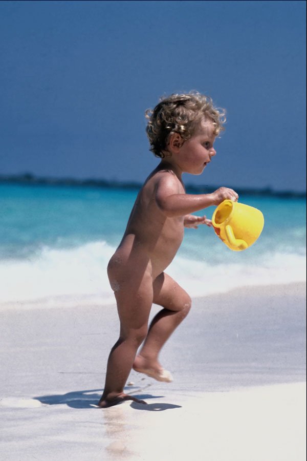 651070 Child On Beach, Bahamas A4 Photo Print