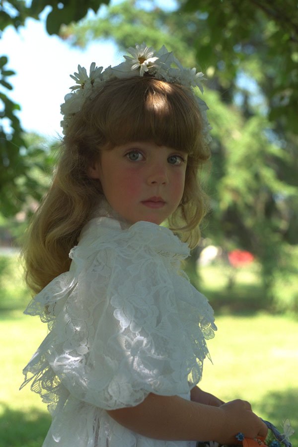 651082 Flower Girl Ready For The Wedding Ceremony A4 Photo Print