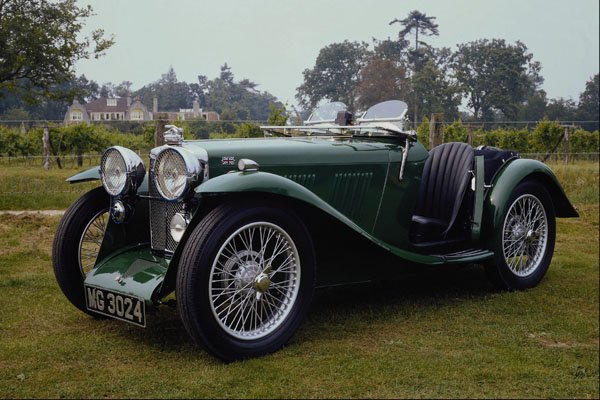 652029 MG D Open top Sports Car In Racing Green A4 Photo Print