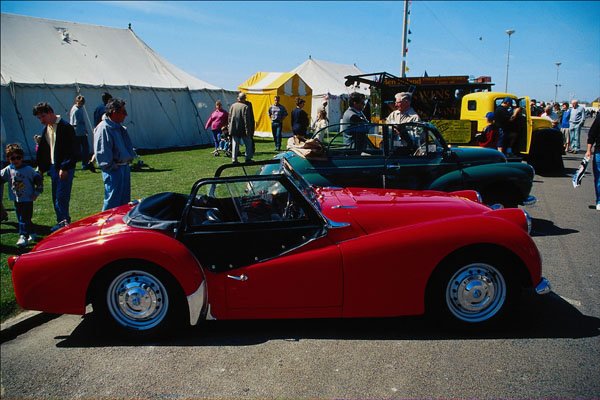 652044 Red Triumph A4 Photo Print