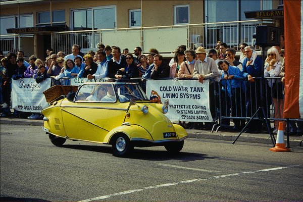 652045 Yellow Messerschmidt A4 Photo Print