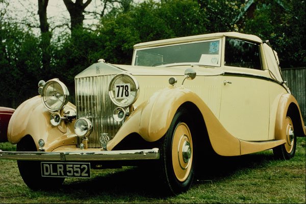 652097 Cream yellow Drophead Rolls Royce A4 Photo Print