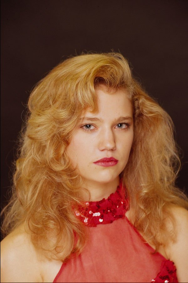 653065 Baby Faced Blonde In Long Curls A4 Photo Print