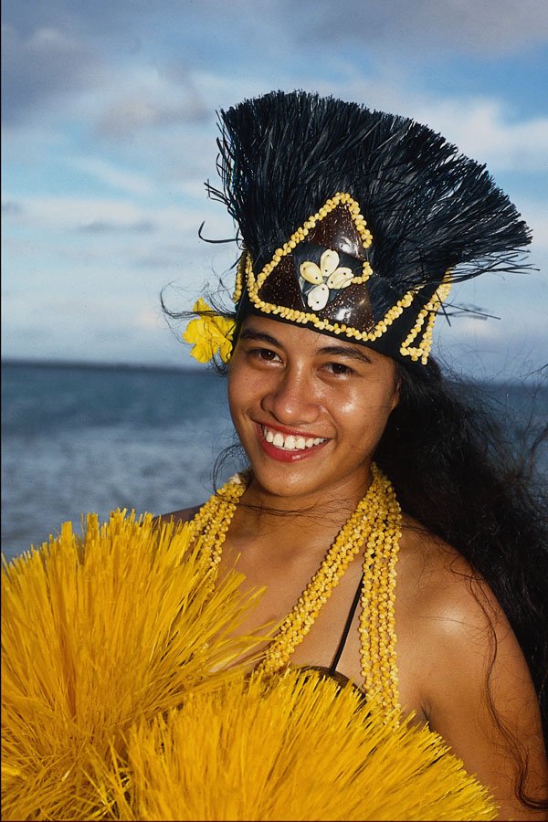 654004 Cook Islands Dancer A4 Photo Print