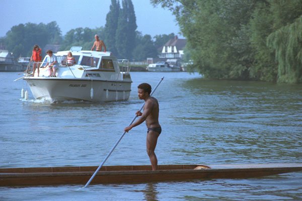 654085 Punting The Tropical Way A4 Photo Print