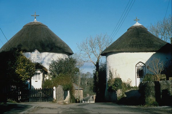 656029 Round Houses At Veryan A4 Photo Print