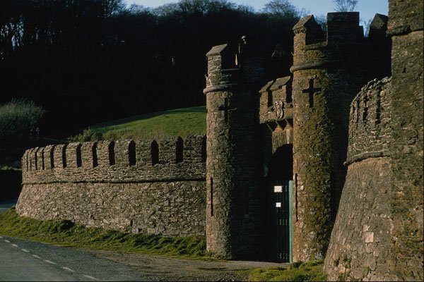 656030 Gatehouse, Caerhays Castle A4 Photo Print