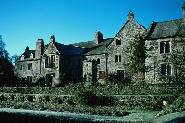 656069 The National Trust's Cotehele House A4 Photo Print