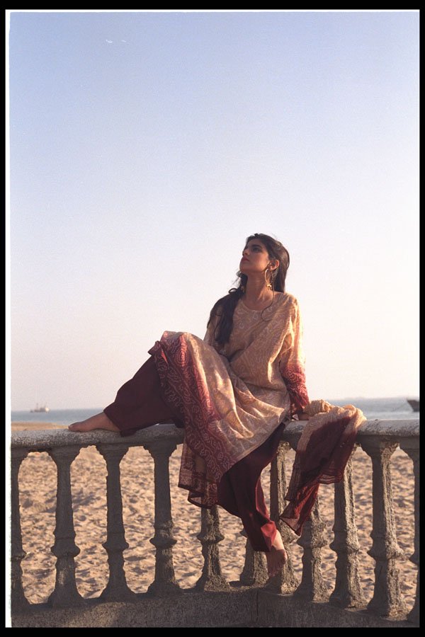 657007 Traditional Pakistani Dress From The Thar Region, Pakistan A4 Photo Print